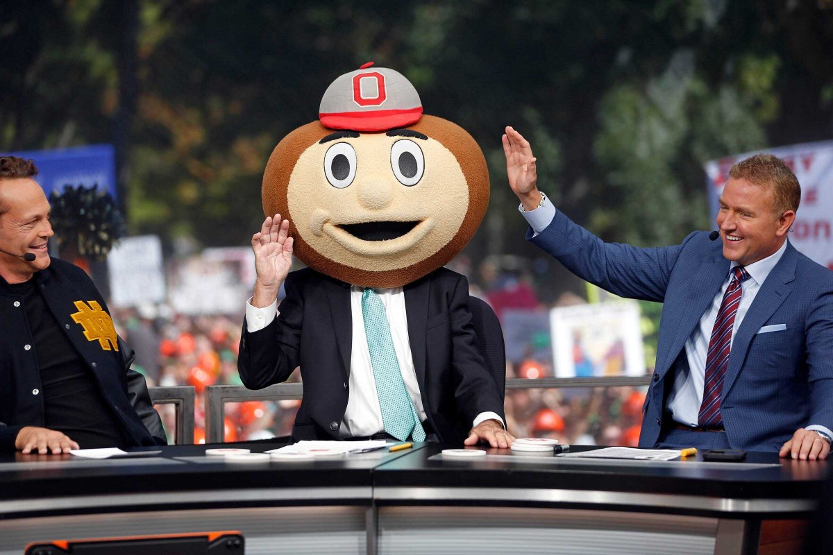 RotoGrinders (@rotogrinders) on Twitter photo 🏈 <a href="/JordanVanekDFS/">Jordan Vanek</a> breaks down the CFB Week 1 main slate on <a href="/DraftKings/">DraftKings</a> for you.
Read his top plays and stacks here: rotogrinders.com/articles/cfb-d… 🏈 <a href="/JordanVanekDFS/">Jordan Vanek</a> breaks down the CFB Week 1 main slate on <a href="/DraftKings/">DraftKings</a> for you.
Read his top plays and stacks here: rotogrinders.com/articles/cfb-d…