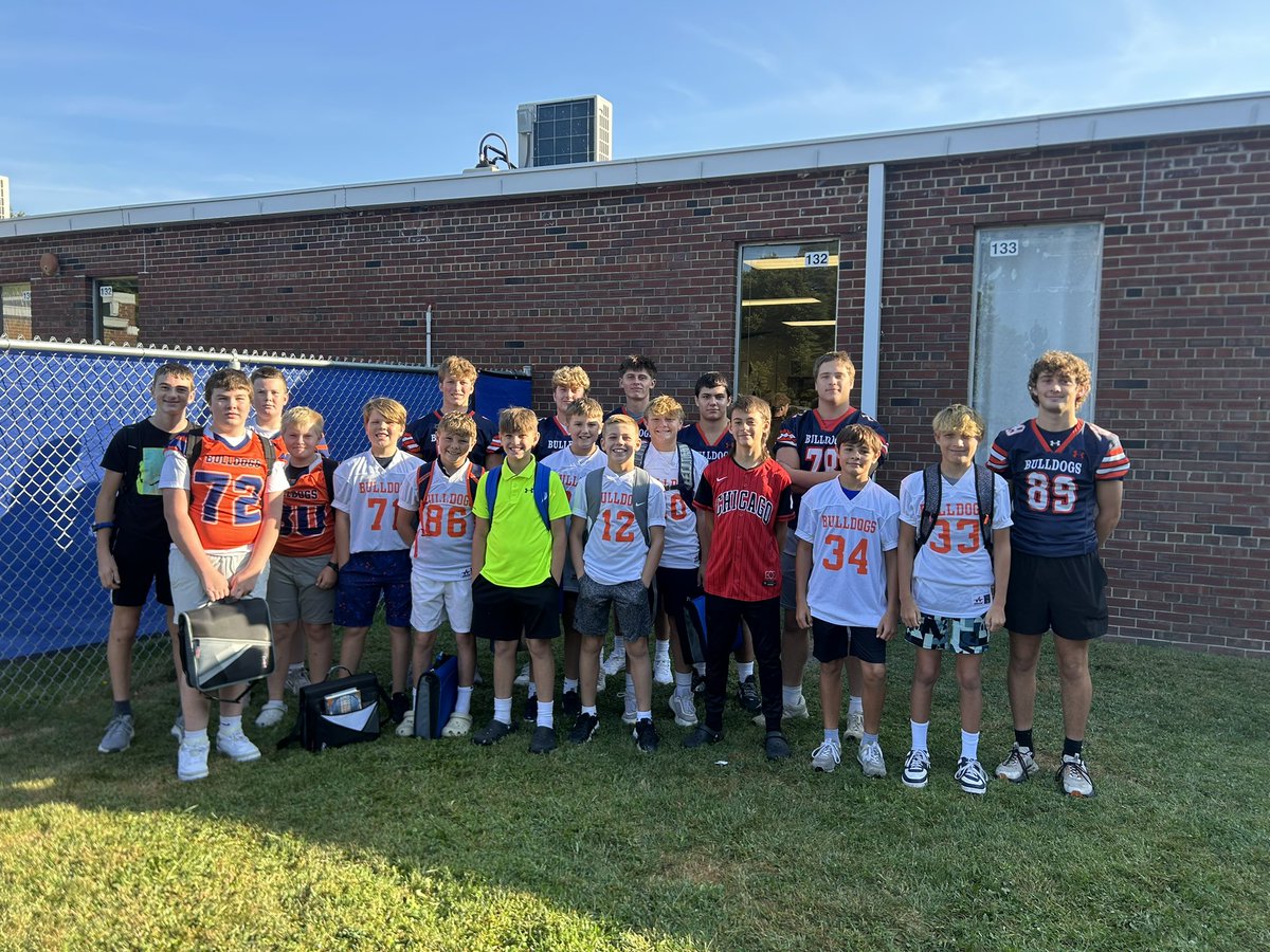 🔥 🆙 FRIDAY!!!!!
-Week 1 @ Morton

GO BULLDOGS!!!
#FamilyStrong