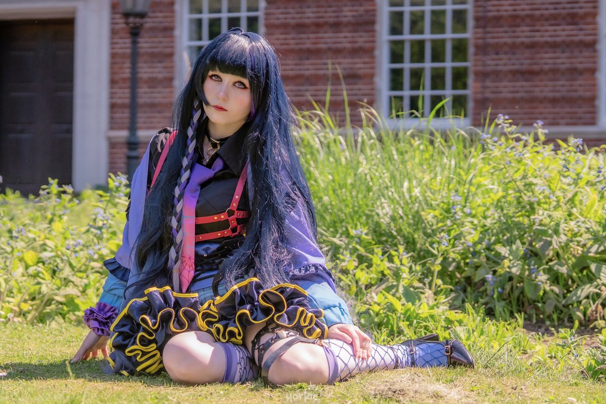 yuqkyun's tweet photo. I cannot fathom how VeXpo is already in a week it's so crazy to me
I had the absolute pleasure of cosplaying Meloco at the VeXpo cosplay meet
I'm super excited for this event hehe

📸@/Yorkie.shots (IG)

#VeXpo2025 #MelocoKyoran https://t.co/IJ7Ry0RO4J