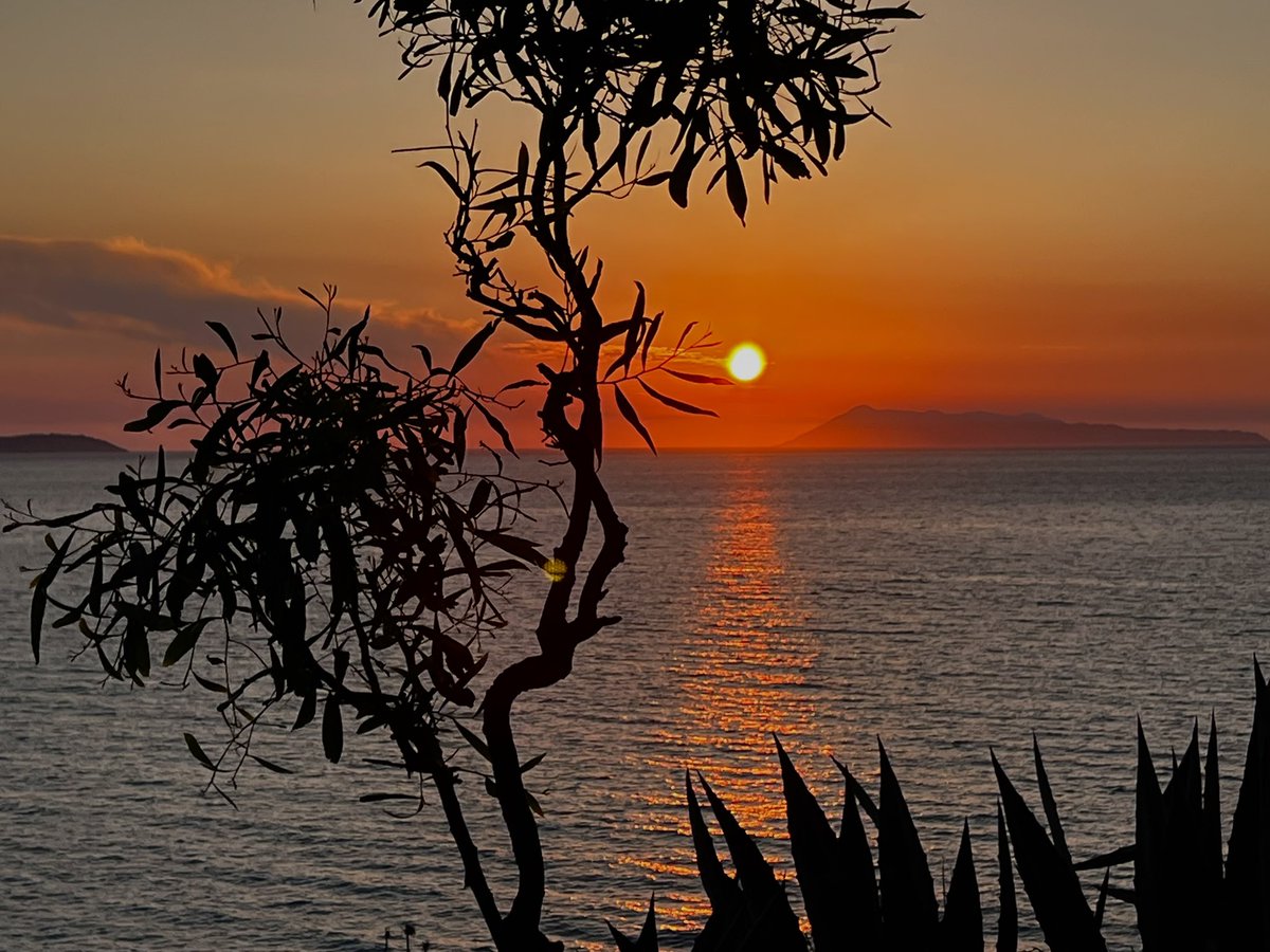 Cocktails, sunsets and pure heaven at Seventh Heaven Sunset Bar in Sidari 🌅🍹✨ #Sidari #Corfu #holidays