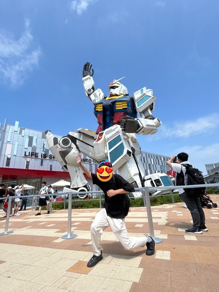 本日ははじめて大阪万博に行きました。 マレーシア、中国、チェコ