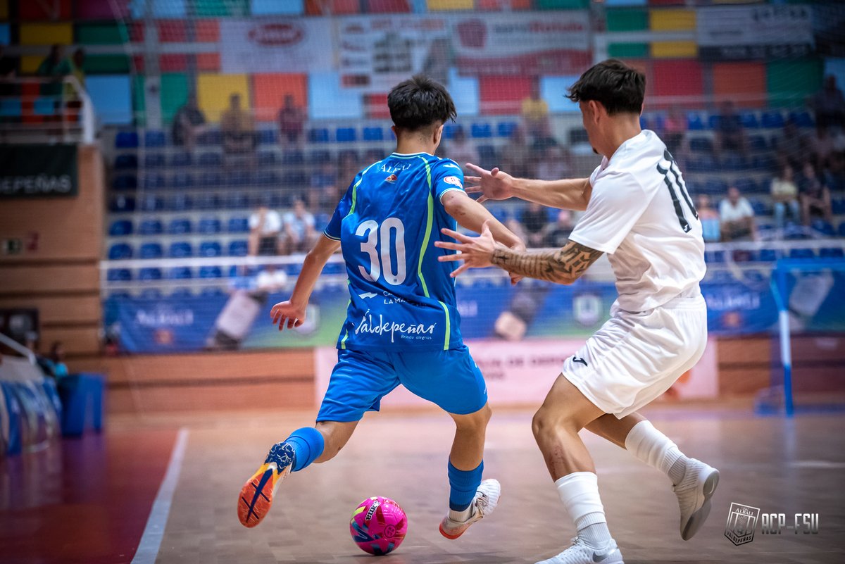Nuestros canteranos Christian, Alfonso, Izan y Alberto, disfrutaron ayer de minutos con el primer equipo.

Partido que sirvió para debutar a Izan y a Alberto.

📸 <a href="/aurecape/">aure</a>