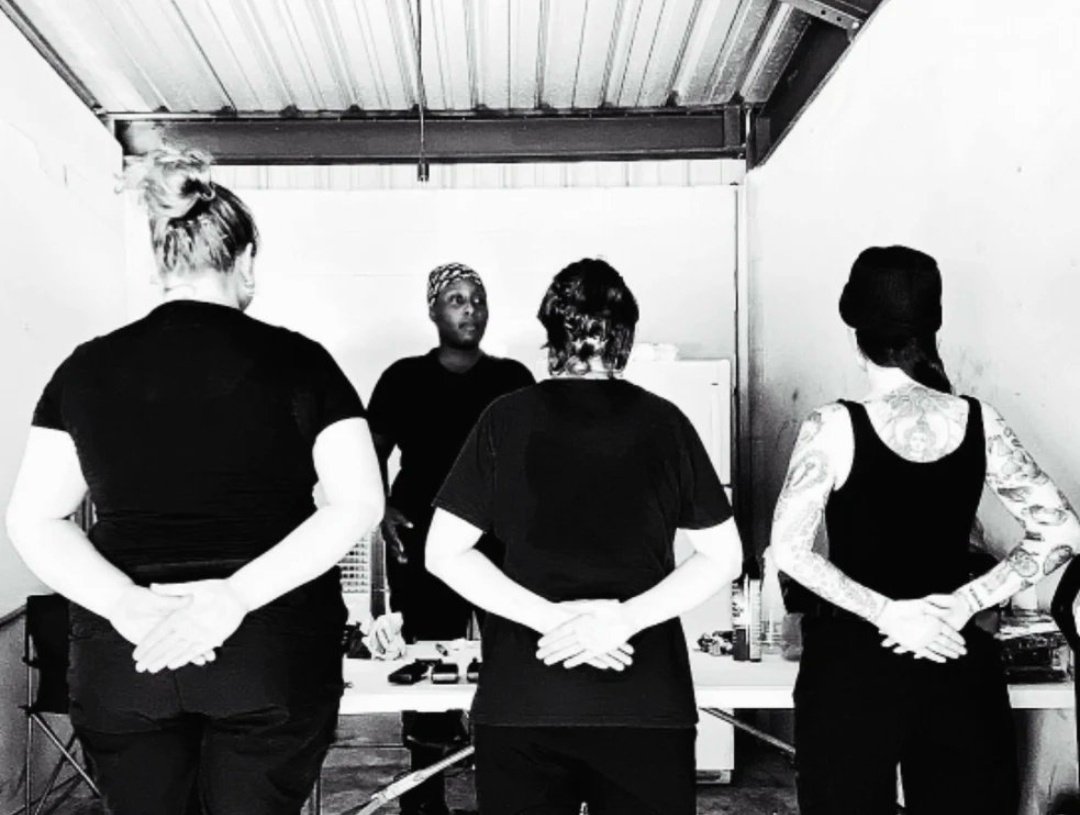 <a href="/jk_rowling/">J.K. Rowling</a> Please check this out: donorbox.org/distrosisters