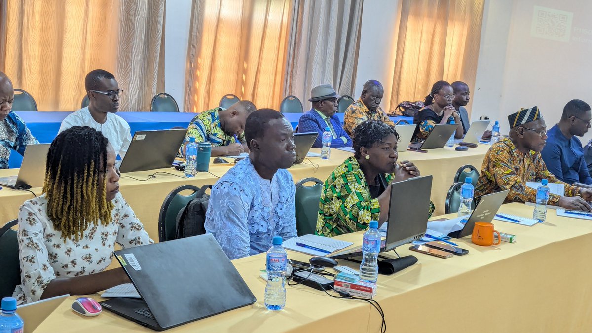 unfpa_benin's tweet image. Le #RGPH5📊entre dans une phase décisive: L’atelier d’évaluation du dénombrement pilote se tient à Grand Popo depuis hier avec l’appui de @insbenin, @unfpa_benin et des partenaires. Objectif : Analyser les outils, tirer les leçons &amp;amp; préparer efficacement le dénombrement principal