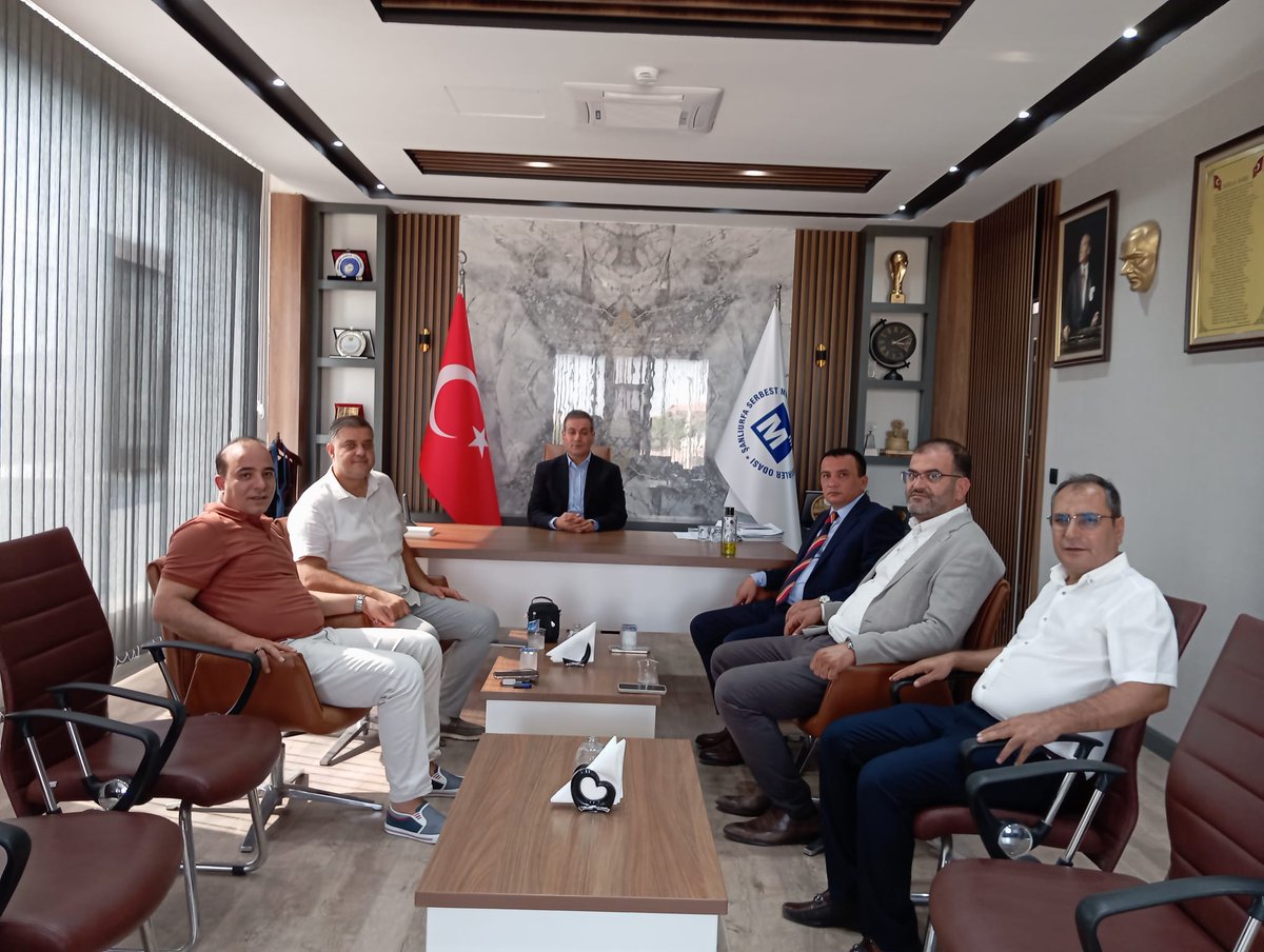 KOSGEB İl Müdürü Metin Gülmen ve KOSGEB Uzmanı İzzet Özgör tarafından verilen KOSGEB teşvikleri bilgilendirme toplantısı.