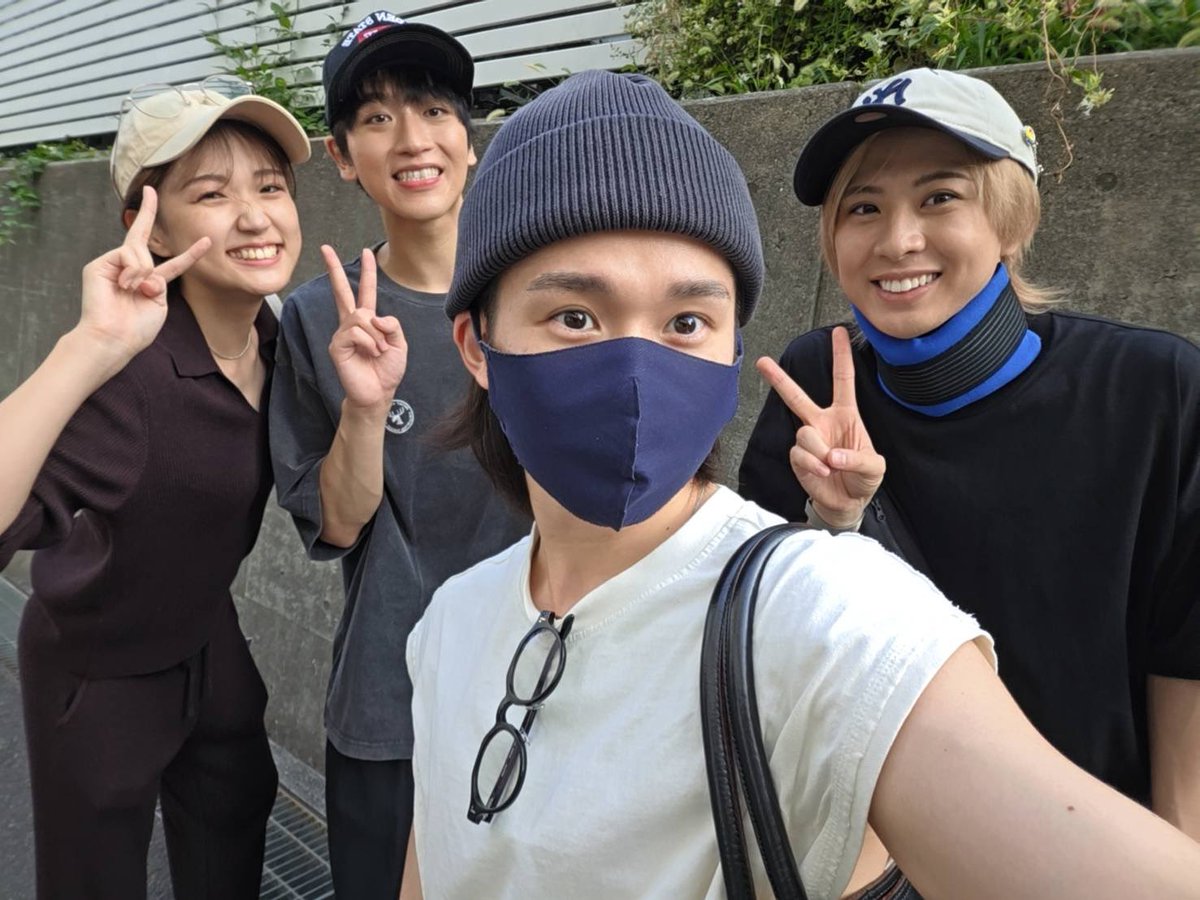 ミュージカル『四月は君の嘘』
東京公演 
ご来場誠にありがとうございました！

家に帰って爆睡しておりました！
心くん観に来てくれたよー！
嬉しかった！
嬉しい感想もたくさんもらいました🥹
アフタートークも爆笑で今日はまだまだいい睡眠が取れそうです！
おやすみなさい💤

#四月は君の嘘again