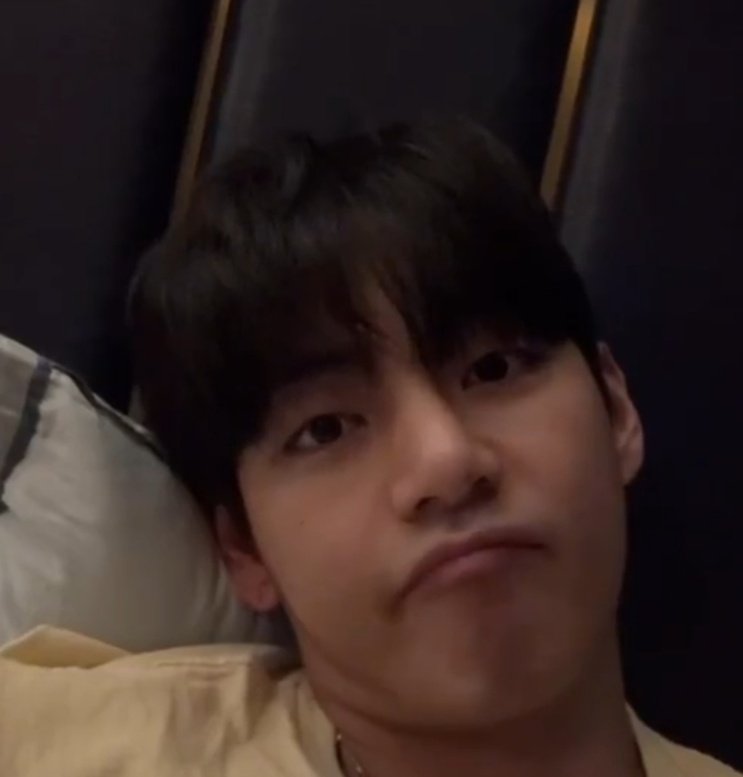 mydolltaetae's tweet photo. this baby :(( https://t.co/Eh1wVUi8t5