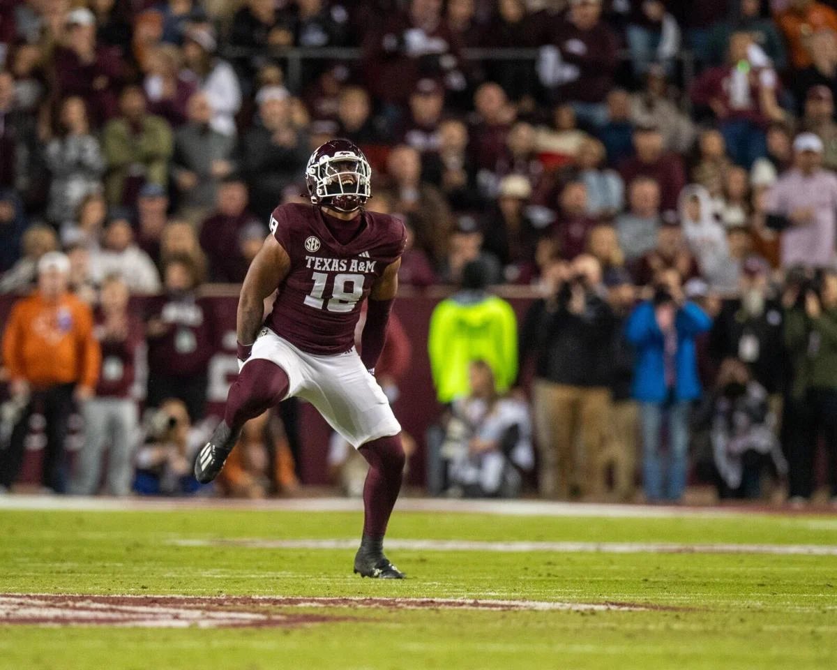 Blessed to receive an offer from Texas A&amp;M University !! <a href="/DJMarquardtTAMU/">DJ Marquardt</a> <a href="/CoachLangeRBC/">Coach Lange</a> <a href="/KinslerLatish/">Latish Kinsler</a>