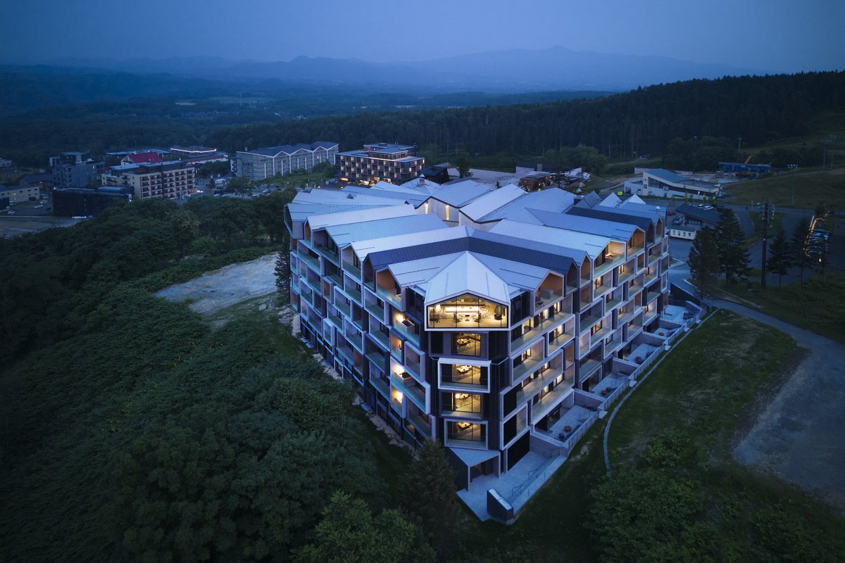 illustrarch's tweet image. MUWA NISEKO by Nikken Sekkei

#building #architects #design #architecture #illustrarch