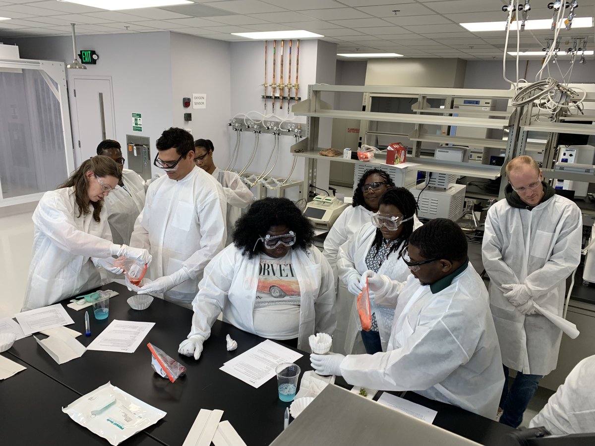 GCSchoolsNC's tweet image. #BackToGCS | Biology educators across the district learned new ways to take their curriculum to the next level at Merck Education Lab.🥼🔬

With this hands-on lab experience, these teachers are ready for an engaging year of learning.🌟