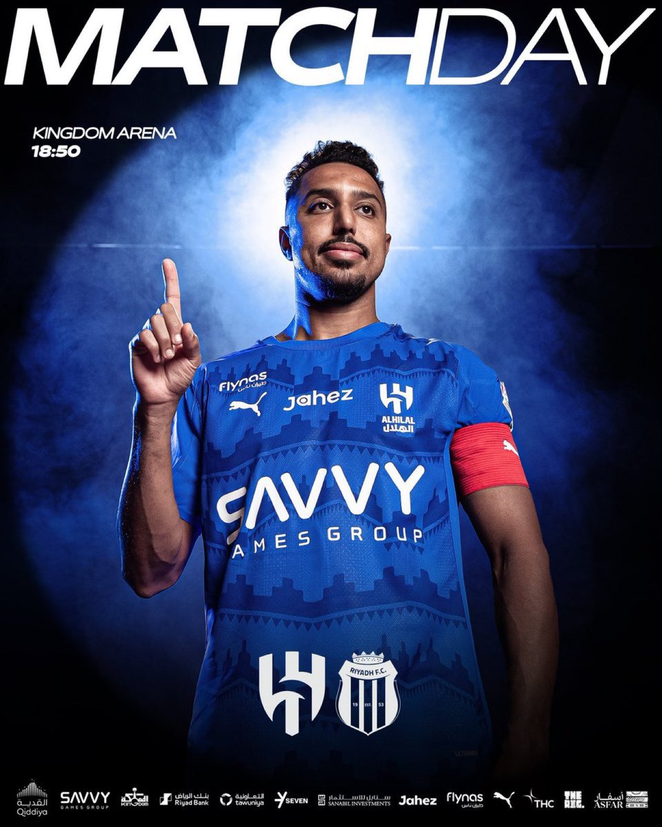 عادت الحياه عاد كبير القاره وزعيمها 💙💙💙💙