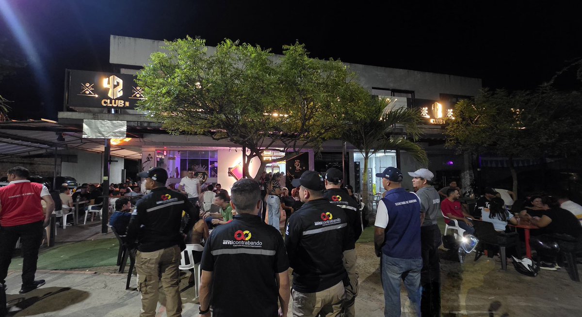 FNDCol's tweet image. La @GobArauca, a través del Grupo Operativo Anticontrabando (GOA), adelantó un operativo nocturno en bares y discotecas del municipio de Arauca, como parte de su compromiso frontal con la salud pública, la lucha #TodosContraElContrabando y la protección de las finanzas…