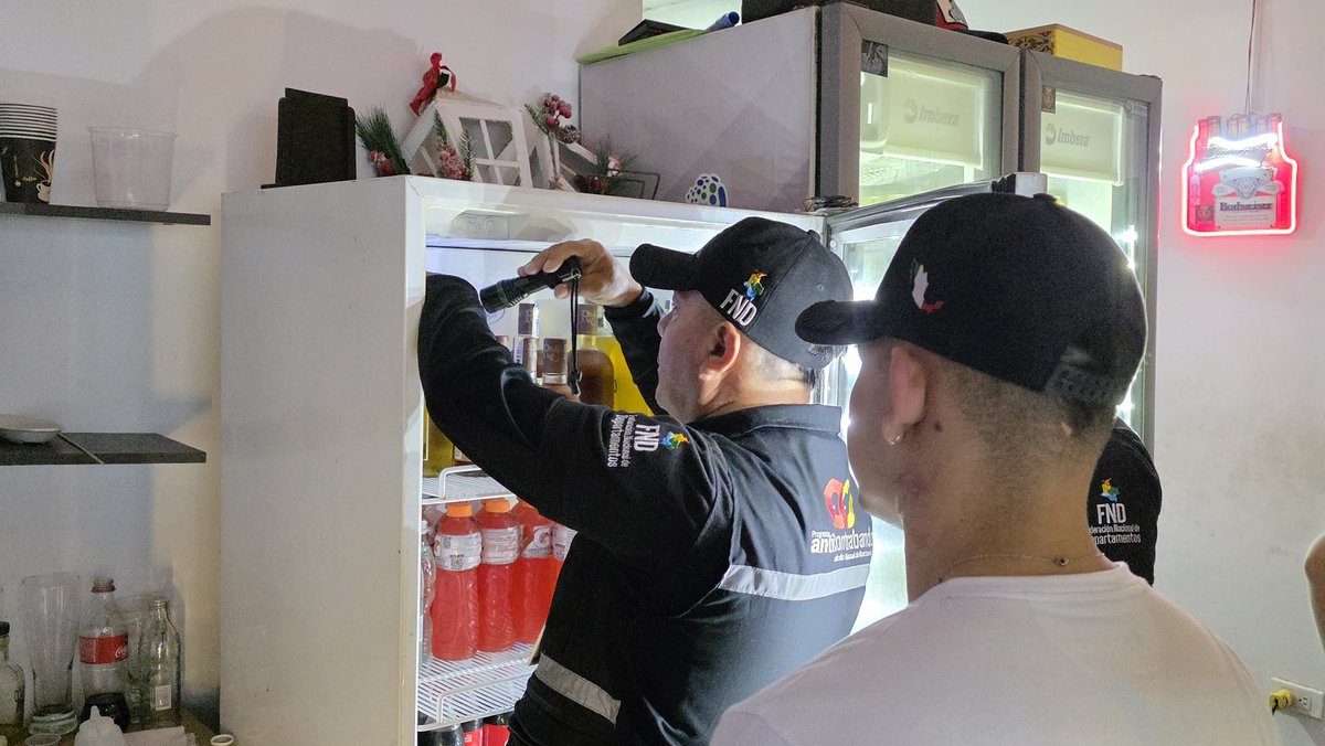 FNDCol's tweet image. La @GobArauca, a través del Grupo Operativo Anticontrabando (GOA), adelantó un operativo nocturno en bares y discotecas del municipio de Arauca, como parte de su compromiso frontal con la salud pública, la lucha #TodosContraElContrabando y la protección de las finanzas…