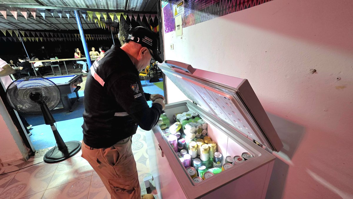 FNDCol's tweet image. La @GobArauca, a través del Grupo Operativo Anticontrabando (GOA), adelantó un operativo nocturno en bares y discotecas del municipio de Arauca, como parte de su compromiso frontal con la salud pública, la lucha #TodosContraElContrabando y la protección de las finanzas…