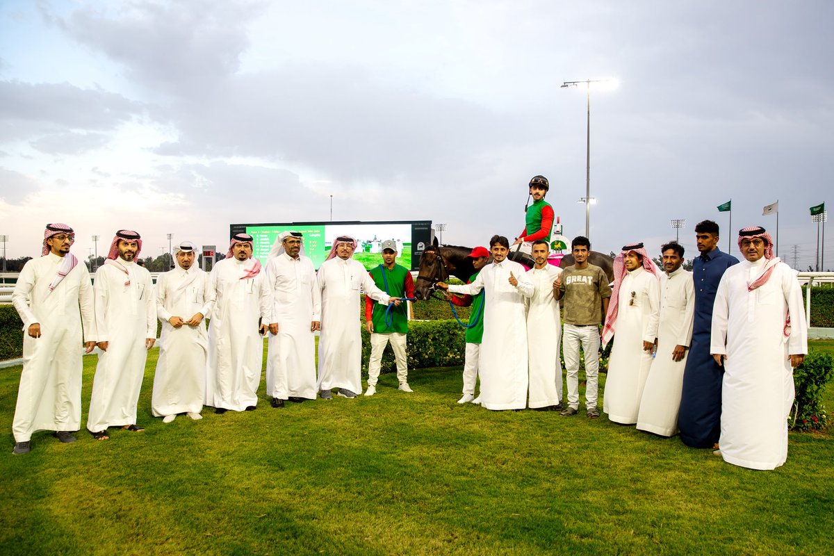 JockeyClub_SA's tweet photo. نتيجة الشوط الـ 4 الحفل ( 11 ) 

◻️الفائز : جليبيب
◻️المالك : الوليد ثامر مناحي العصيمي
◻️المدرب : بدن السبيعي
◻️الخيال : محمد اليامي
◻️المسافة : 1400م

#نادي_سباقات_الخيل🐎
#موسم_سباقات_الطائف https://t.co/WbWA63Czhh