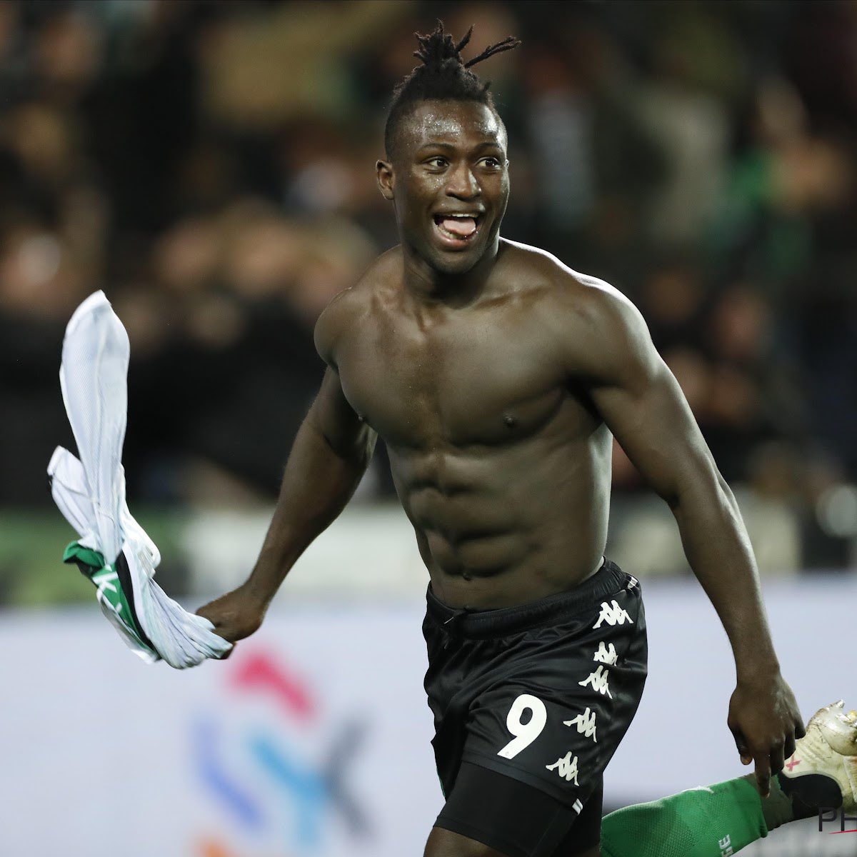 💥🚨Noticia.

👀El betis le hecha el ojo a un diamante en bruto de la mls despues de revisar sus números aterradores en EE.UU,es la opción más clara del club hispalense para esa posición