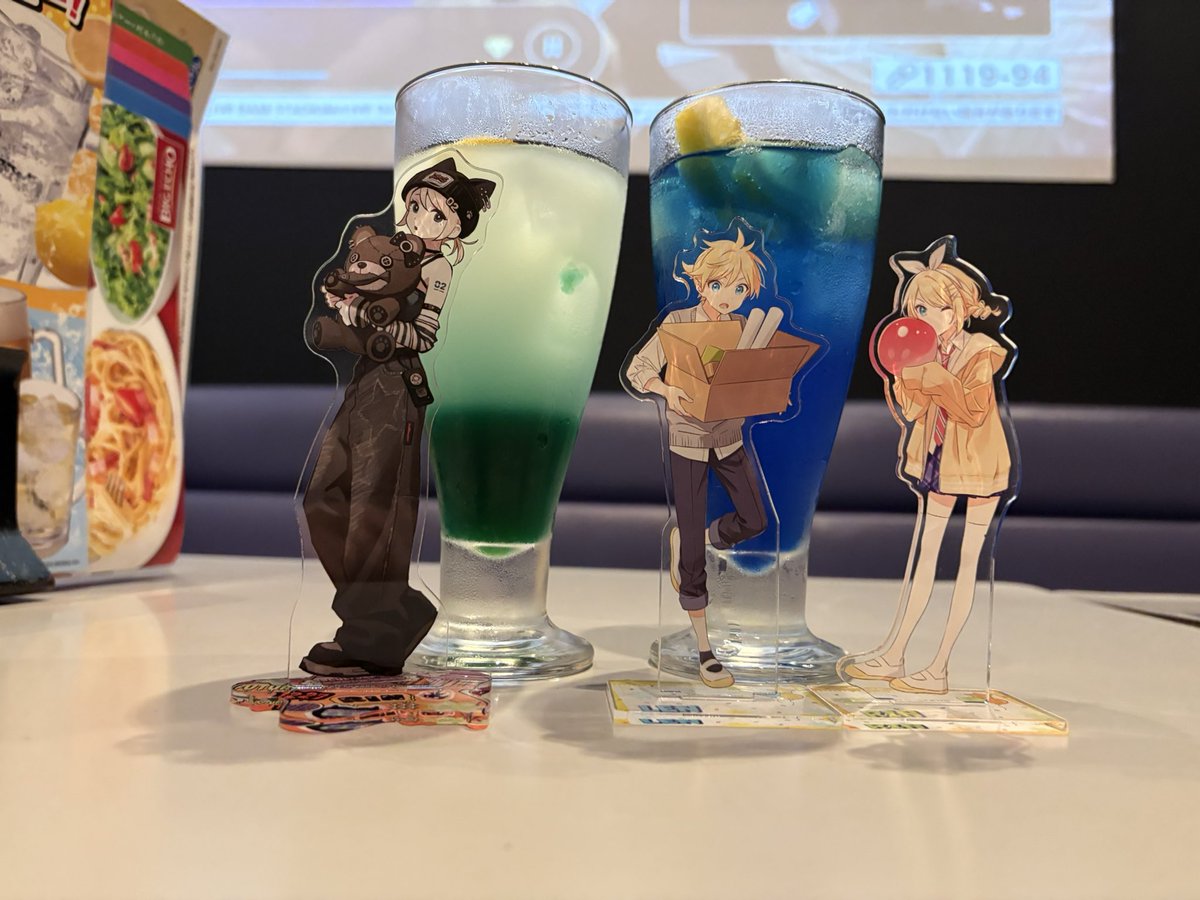 もーまじ楽しかった！！！！！！！！
らんちゃんまたデートしようね😘😘😘😘😘😘😘😘😘
ボカロ関係なくても是非💕💍
相当疲れただろうからゆっくり休むんよ😪💤