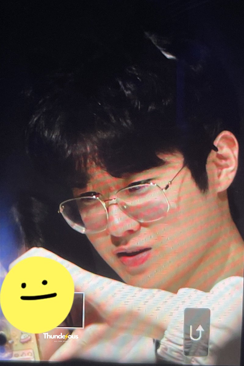 [PRE] 250829 LCK HLE vs NS 승리팬미

고양이 귀 나왔다 ㅋㅋ 오늘은 안 숨기네 

#Zeus #제우스 #최우제 #HLEWIN