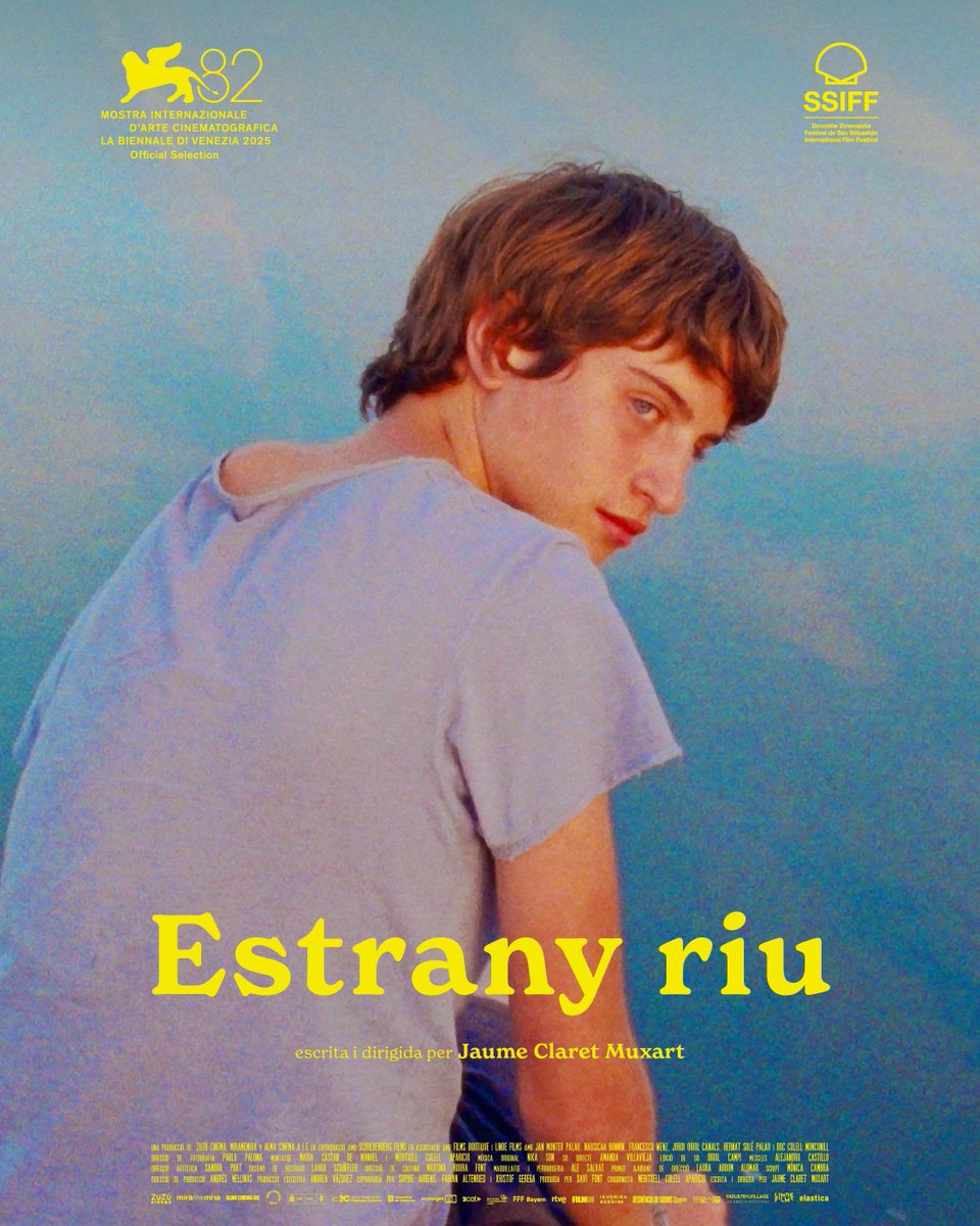 Muy a favor de ESTRANY RIU, el debut en el largo de Jaume Claret Muxart, que se ha estrenado hoy en Venecia. Coming-of-age telúrico y sensible, enorme en su retrato segmentado de los cuerpos y fascinante en su uso del fantástico para abrazar la metáfora del despertar sexual.