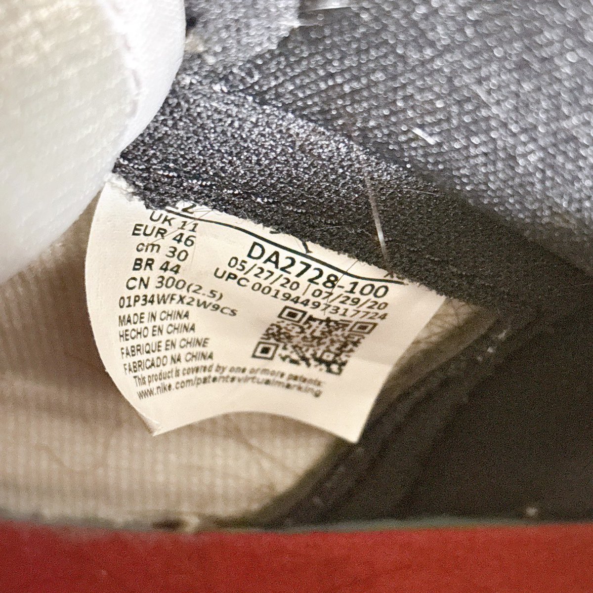 Luce91865204's tweet photo. 売ります⭐️させて頂きます！
トロフィールーム30センチ
135000円
トゥの付近に若干気泡のような物ができてしまっているので、確認をお願い致します
詳しく知りたい方はDMで！ https://t.co/oi4gP24hjD