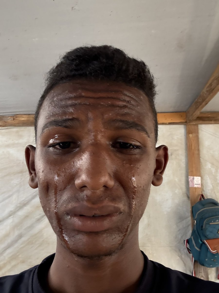 If you’re scrolling, PLEASE leave a dot.