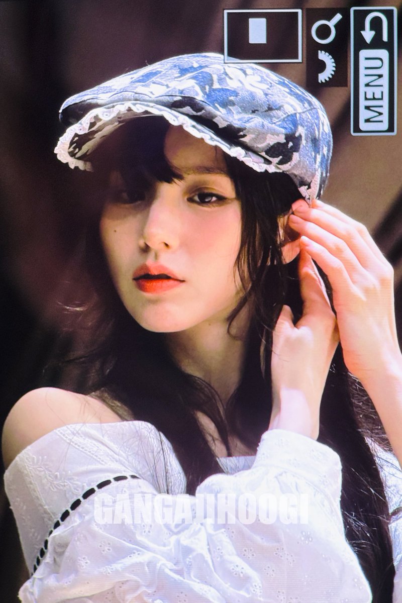 250829 오늘 얼굴 미쳤어.........
#아르테미스 #ARTMS #희진 #HeeJin
