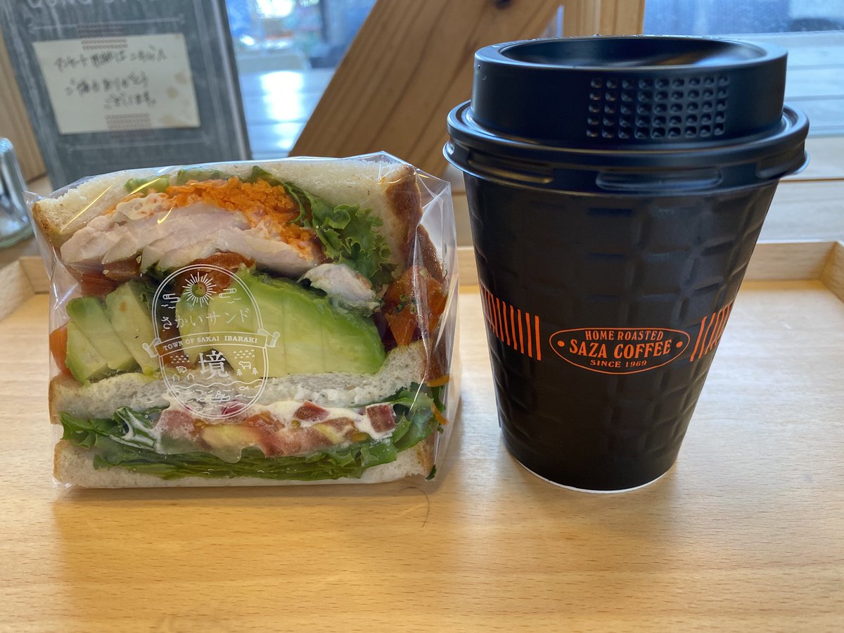 mamiy2468's tweet photo. 今日の朝食は😋

SAKAI SANDで、サンドイッチ🥪とサザコーヒーをいただきました☕️

美味しすぎて😋
朝からハッピーでした👌

#サザコーヒー
#サンドイッチ
#SAKAISAND https://t.co/GI0QbsLsVK