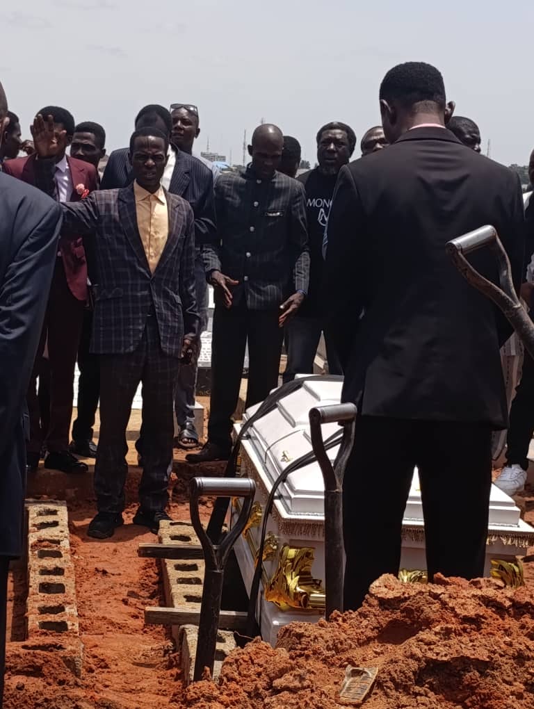 How #BigSam moved from the warm teddy bear he was, to being hacked and then buried is deeply troubling. Pastor Samuel Kelechi Emmanuel was only a jolly good fellow who loved God, Justice and his fellow humans. We demand #JusticeforPastorSam