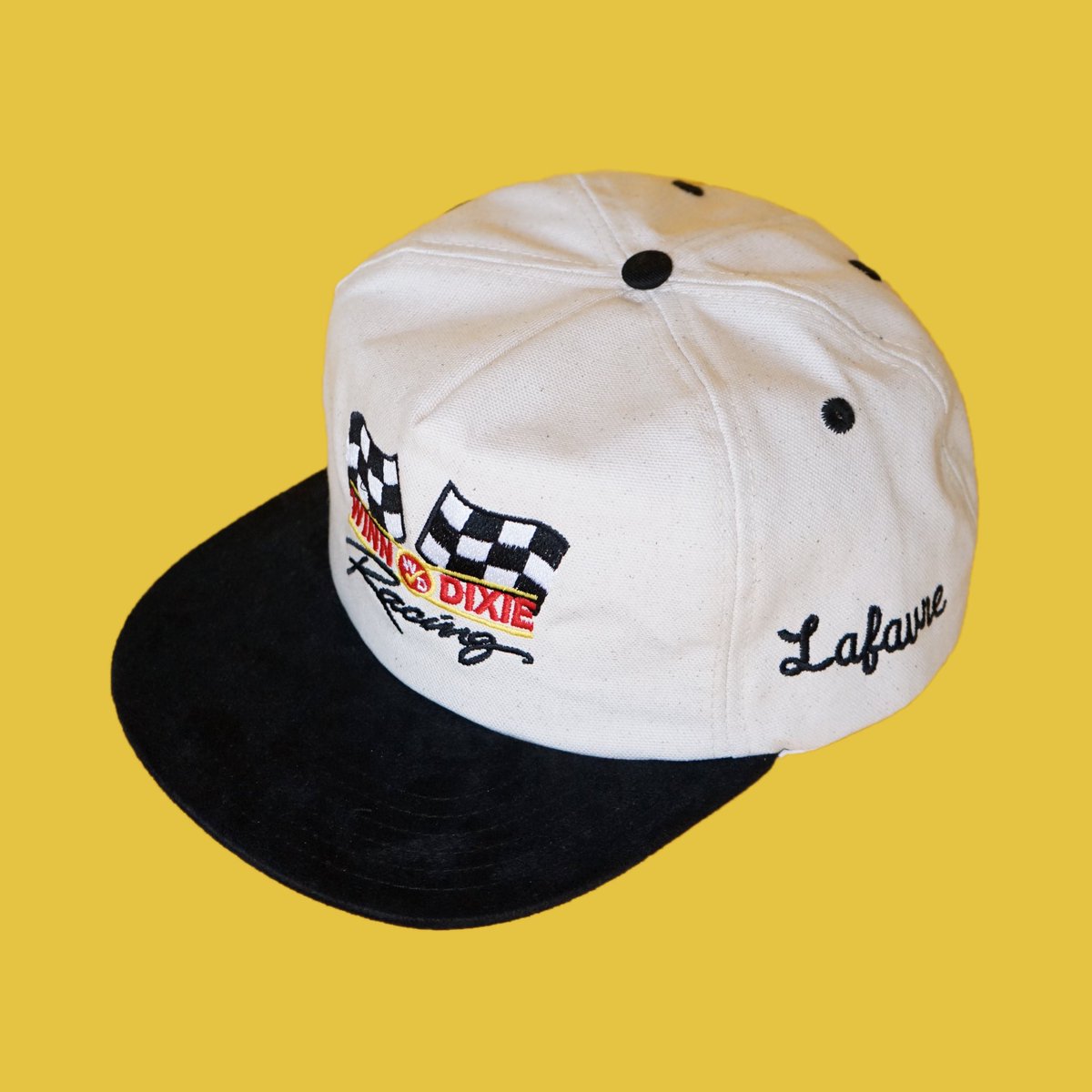 Matthew Martin (@6matthewmartin) on Twitter photo These hats are AMERICAN MADE by the way 🇺🇸🙌
Available from markmartinarchive.com These hats are AMERICAN MADE by the way 🇺🇸🙌
Available from markmartinarchive.com