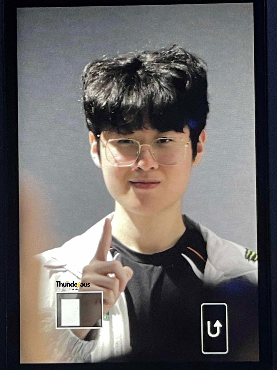 [PRE] 250829 LCK HLE vs NS 승리팬미

어!! 냥냥이 귀..?

#Zeus #제우스 #최우제 #HLEWIN