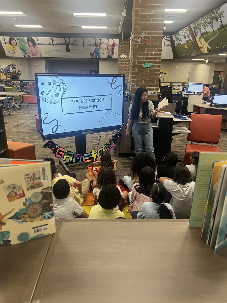 Readers are Leaders and Great thing are happening at Horne Elementary. Our librarian is starting our 4th grade Hounddogs off with an amazing read aloud. #CFISDspirit <a href="/HorneElementary/">Horne Elementary</a> #ThePathToAmazing #ChoosePublicSchools #ChooseCFISD #CFISD #HornePride