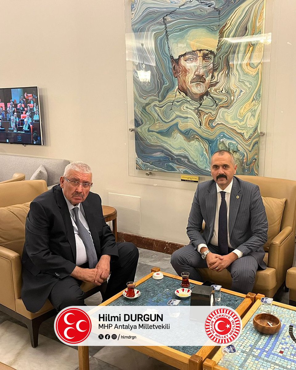 hlmdrgn's tweet photo. 📍TBMM

Genel kurul kulisinde, Teşkilatlardan Sorumlu Genel Başkan Yardımcımız Sn. E. Semih Yalçın başkanımızla. https://t.co/KyX1eKEbEf