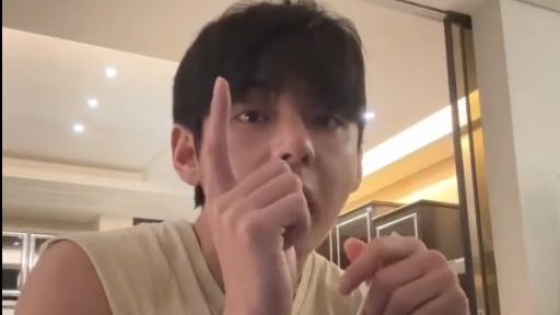 *✧ (@taeteluv_) on Twitter photo 