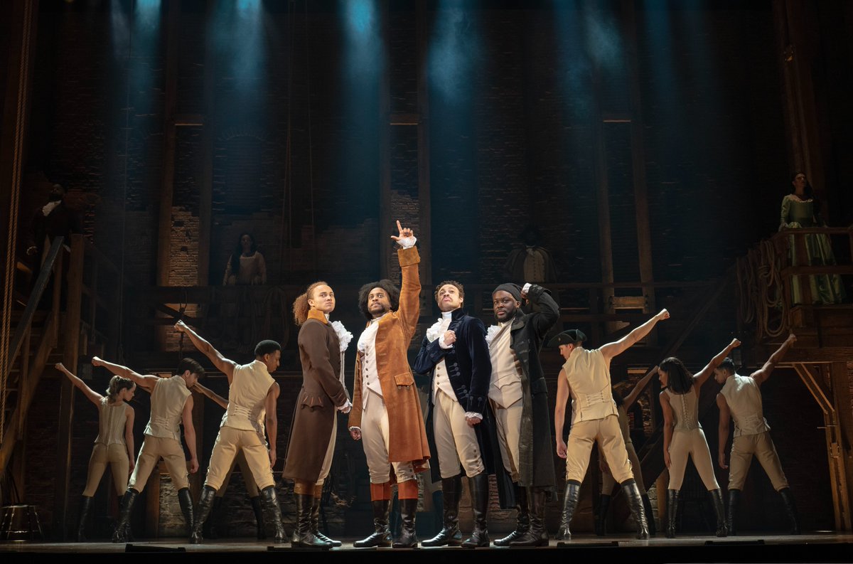The epic #musical Hamilton, presented by <a href="/evenko/">evenko</a> and <a href="/BACTouring/">BroadwayAcrossCanada</a>, is <a href="/Place_des_Arts/">Place des Arts</a> in #Montreal until September 7! Do not miss this incredible show! Here is my <a href="/CurtainsUpTV/">CurtainsUP</a> review
wp218334.wpdns.ca/hamilton-gives…
Photo credit: Joan Marcus