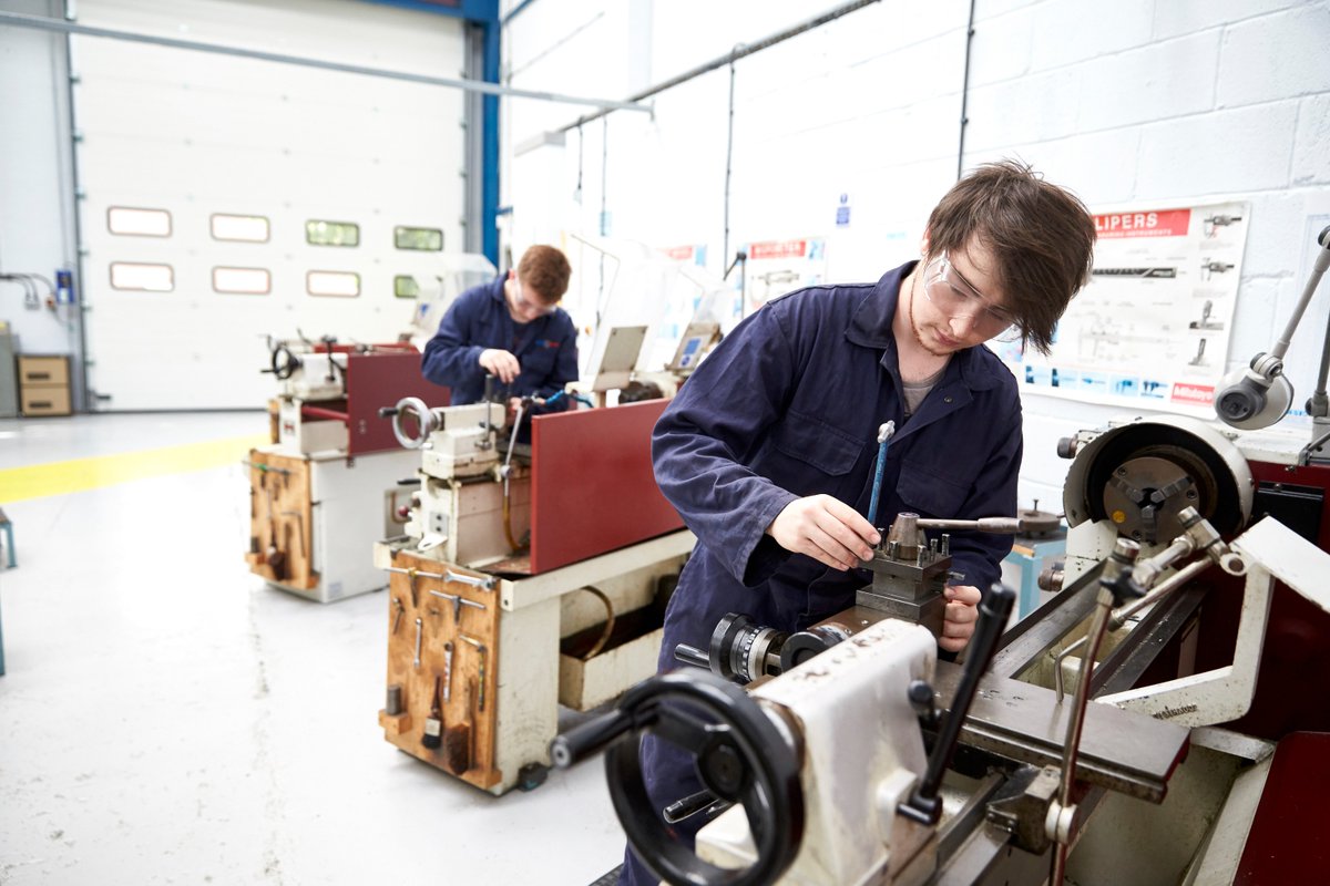 BSDCofficial's tweet image. Engineering drives innovation and shapes the future, offering a wide range of exciting career paths! Our courses will equip you with the skills and experience to succeed in the industry.
 
Apply now: ow.ly/osP650WOcLH
 
#BSDC #Tlevel #Engineering