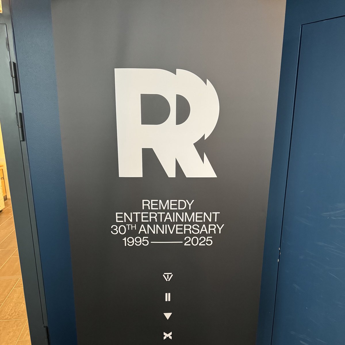 Happy 30th <a href="/remedygames/">Remedy Entertainment 🎂 #RMD30</a> 🇫🇮 

Proud and grateful to of been part of the journey from 2012 - 2017 on #QuantumBreak, #CrossfireX and #Control 🥂