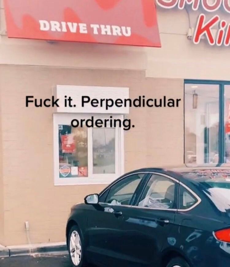 🕐HOURLY🕑 shitpost (@hourly_shitpost) on Twitter photo 