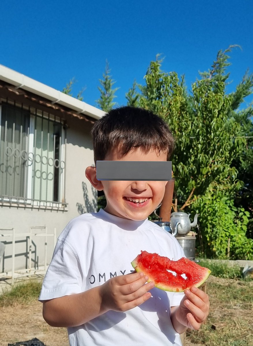 Karpuz yemenin de bi adabı var
