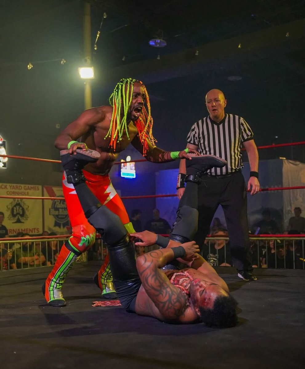 Fantastic shots from <a href="/F3FAU/">FauFootageFatography™️</a> and <a href="/KingSlayerProd/">Kingslayer</a> at <a href="/IZWWrestlingAZ/">IZW Wrestling</a>. #UtahWrestling #IndyWrestling #Referee #123 #Wrestling #ArizonaWrestling #IZWWrestling #f3fau