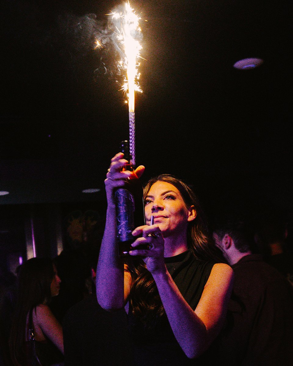 devilroad92's tweet image. Weekend plans? Hanging with the Devil. 😈

Please Drink Responsibly.
#TheDevilMadeMeDoIt #DevilRoadWhiskey