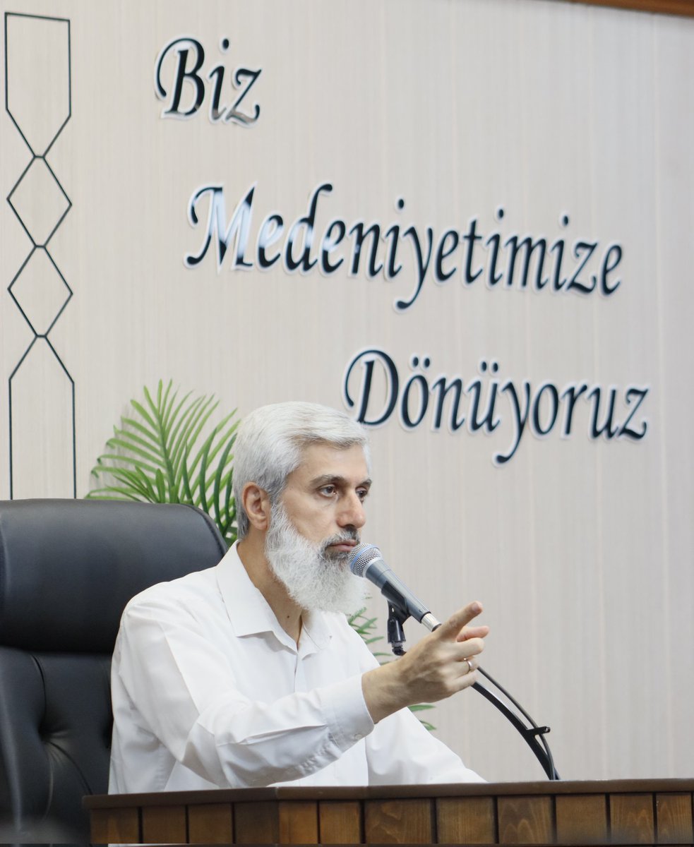 Furkan Hareketi Cuma Klasiği: Tefsir Dersi 📖

Alparslan Kuytul Hocaefendi'nin Necm Suresi'ni anlattığı tefsir dersi, halkın da yoğun katılımıyla devam ediyor.

NecmSuresi TefsirDersi
#AlparslanHocaylaTefsirDersi