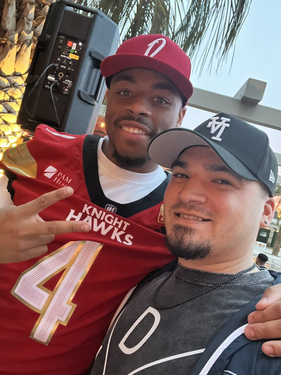 Shoutout to BOBO and <a href="/steeze_q/">Quentin Randolph</a> !!! Bringing that trophy home <a href="/KnightHawksIFL/">Vegas Knight Hawks</a> 🫡
