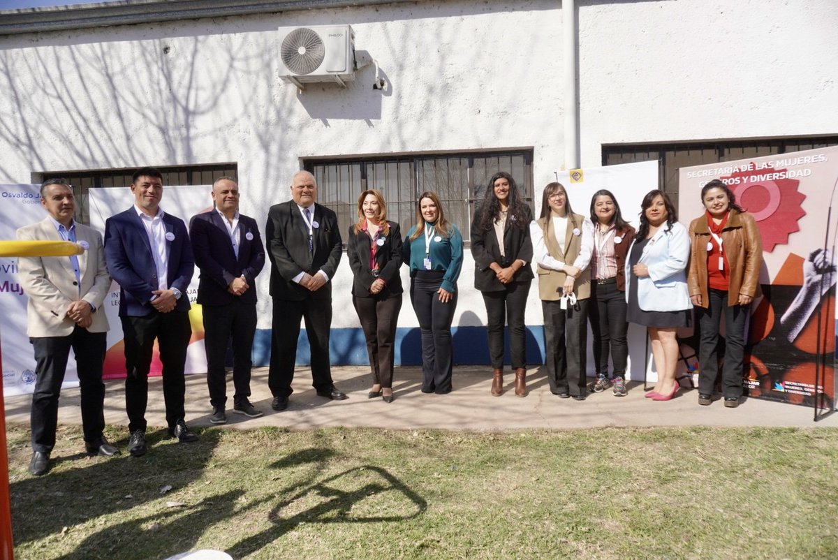 Masso dió apertura a la Primera Sesión del Consejo Provincial de Mujeres 2025

Lee la nota completa en 👉:acortar.link/to4RXU