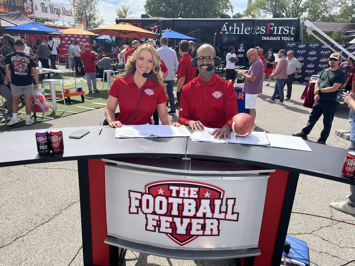 It’s time baby! Let’s do it! We’re helping you kick off a HUGE season opening weekend right now! <a href="/wsyx6/">WSYX ABC 6</a> <a href="/jessica_ralston/">Jessica Ralston</a> <a href="/OhioStateFB/">Ohio State Football</a>