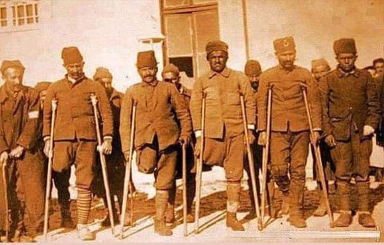 30 Ağustos 1922 “Ya İstiklal, Ya Ölüm" diyen bir Milletin zaferidir.30 Ağustos Zafer Bayramı ve Türk Silahlı Kuvvetleri Günü kutlu olsun! Bizim Rabia’mız, Allahuekber Dağları’nda, ölümün üzerine, Allah’ına teslimiyetle giden o kahramanların,yiğitlerin mirasıdır.
<a href="/Akparti/">AK Parti</a>