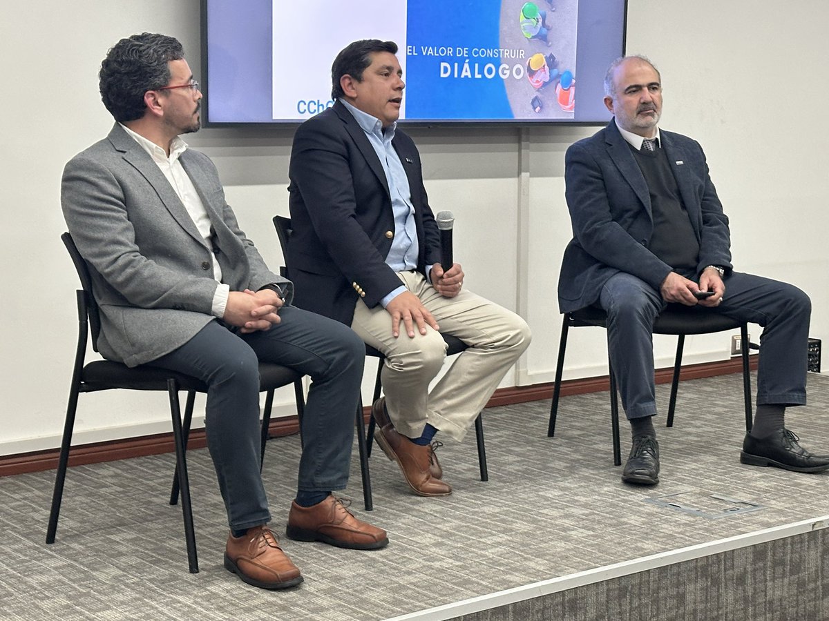 📌 𝙎𝙚𝙜𝙪𝙣𝙙𝙖 𝘼𝙨𝙖𝙢𝙗𝙡𝙚𝙖 𝙙𝙚 𝙎𝙤𝙘𝙞𝙤𝙨 𝙮 𝙎𝙤𝙘𝙞𝙖𝙨 𝟮𝟬𝟮𝟱 – 𝘾𝘾𝙝𝘾 Ñ𝙪𝙗𝙡𝙚

La #CChCÑuble realizó su 2da Asamblea de Socios 2025, donde se presentaron los avances de la MDR en materias de vinculación, seguridad y gestión gremial.