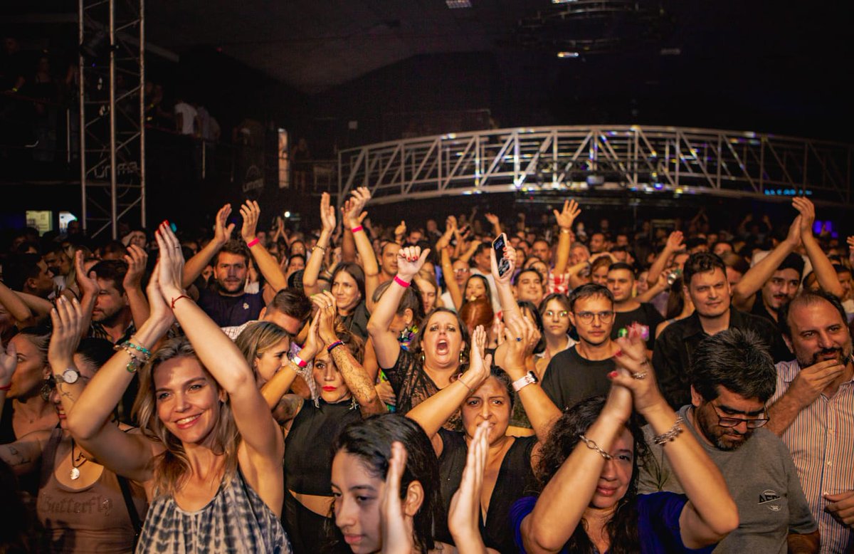 jorgekurrle's tweet image. Con #DJs invitados y #música que recorre dos décadas, la #Funfest se despide del 2025 con su última edición 

El sábado 4 de octubre llega una de las noches más esperadas del año con la nueva edición del Funfest. Será en el espacio Umma de Posadas (ubicado en avenida Maipú 2260).