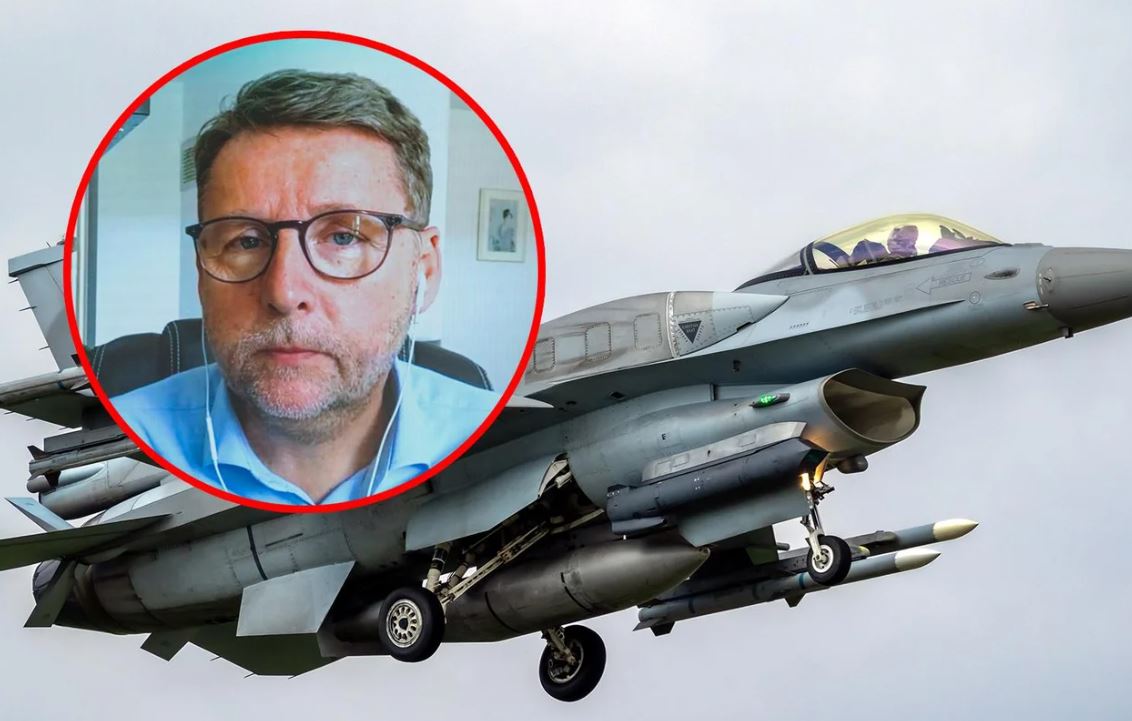 Na baczność chamie!
Marek Migalski nazwał najlepszego polskiego pilota F16, majora WP, który stracił życie w wypadku lotniczym przestępcą, bo jego zdaniem naraził ludzi. Uważa też, że pilot powinien zostać pośmiertnie zdegradowany.
Słuchaj szmato biurkowa, szczekaczko