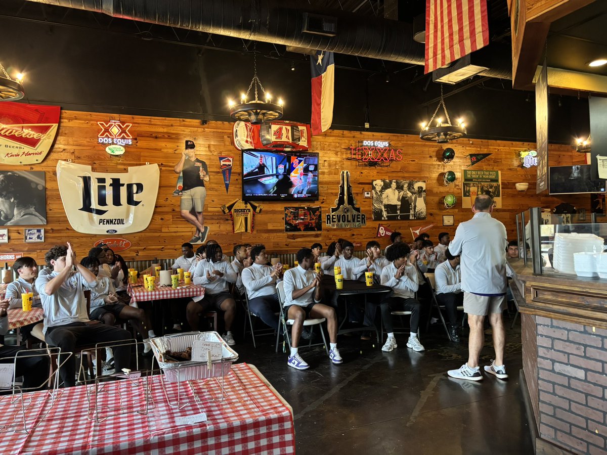 Denton High Broncos Football tweet media