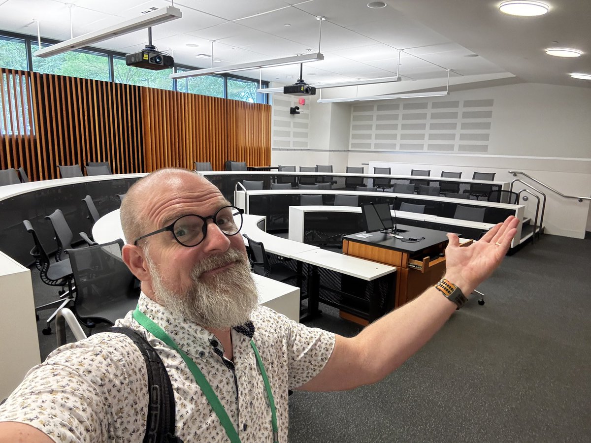 Bittersweet day today! <a href="/thePCBS/">PCBS</a> come to an end and wow how the week flew by. Much #BankerLove 💙 to all my new #CookedByPCBS #MeetPCBS friends. Keep in touch and see all you Reds 🔴 next year in Yellow 🟡!